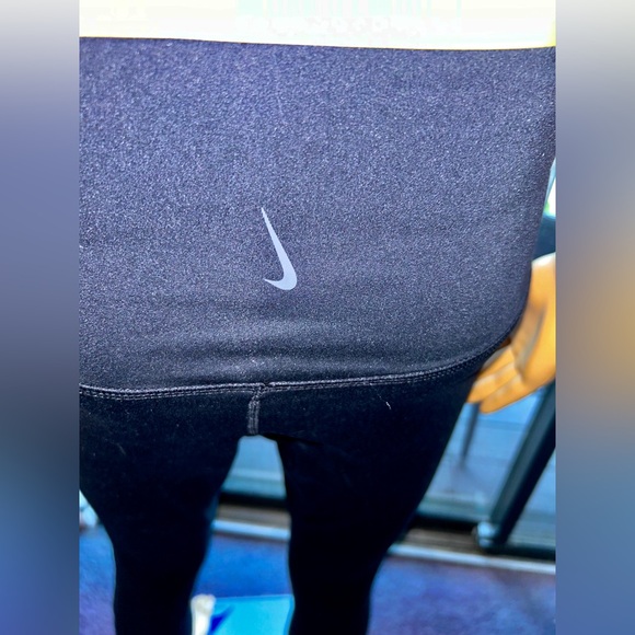 Nike Dri-fit. Size Medium leggings. - Picture 4 of 6